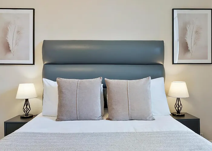Cleveland Residences Kensington